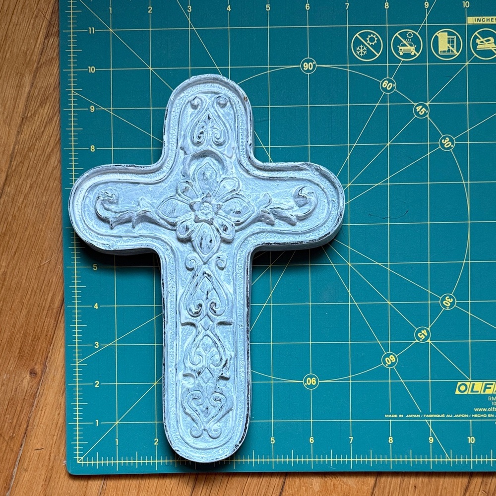 Set of 3 Decorative Wall Crosses in Light Blue - Picture 3 of 5